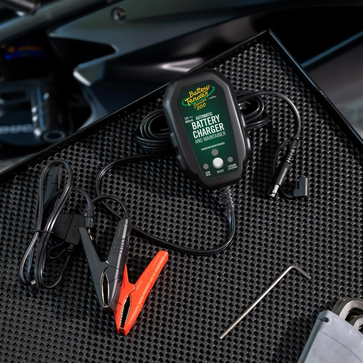 12V 800mA Battery Charger and Maintainer W51822