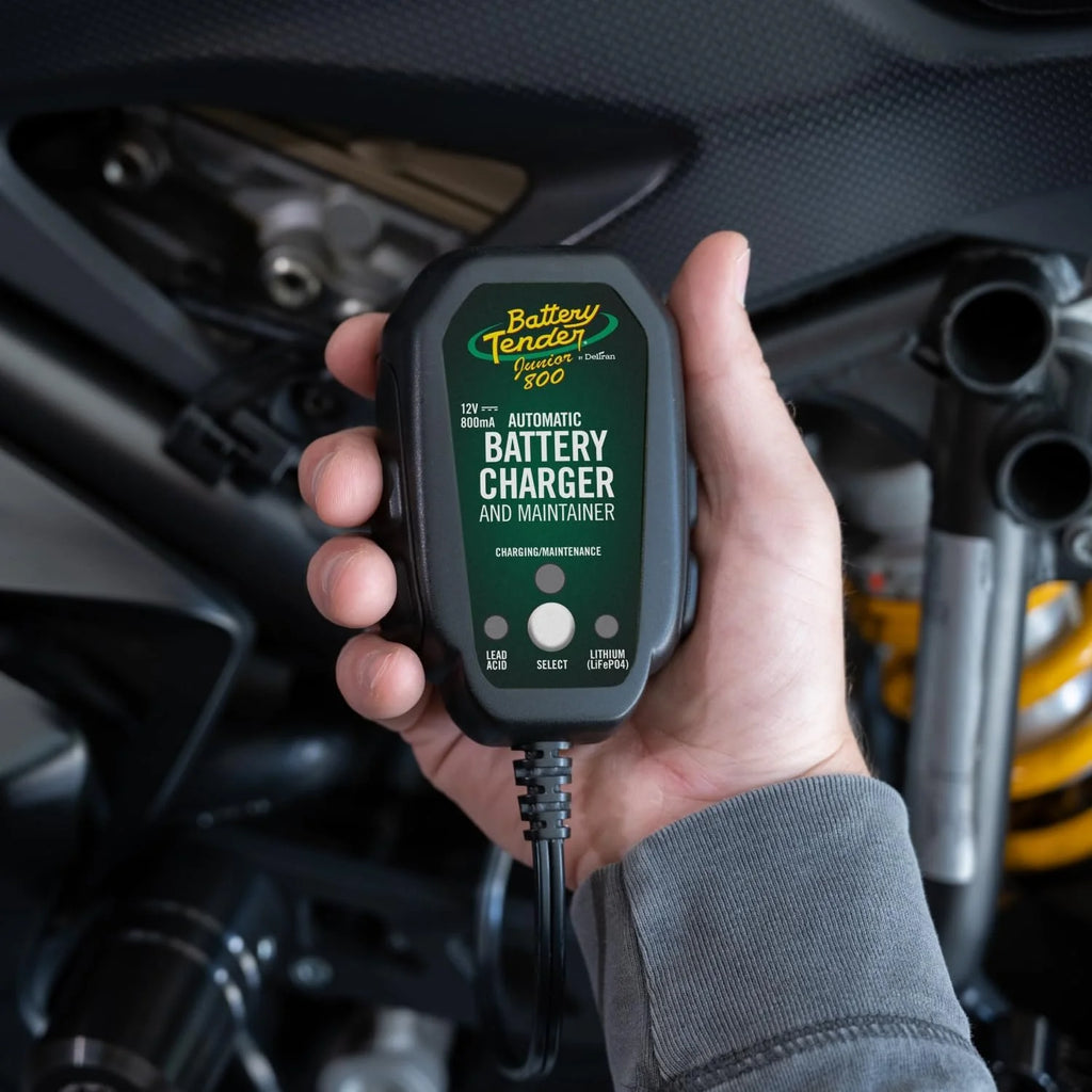 12V 800mA Battery Charger and Maintainer W51822